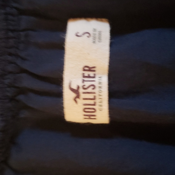 Hollister ruffle front button up blouse, Size Small, Navy - Picture 2 of 4